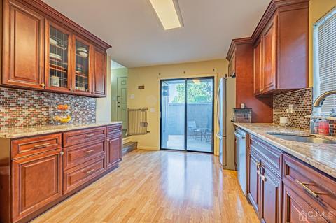 67 Westgate Dr, Edison, NJ 08820 photo 9