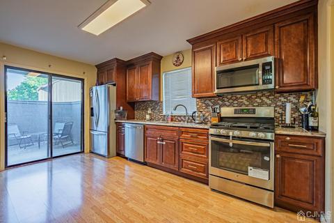 67 Westgate Dr, Edison, NJ 08820 photo 8