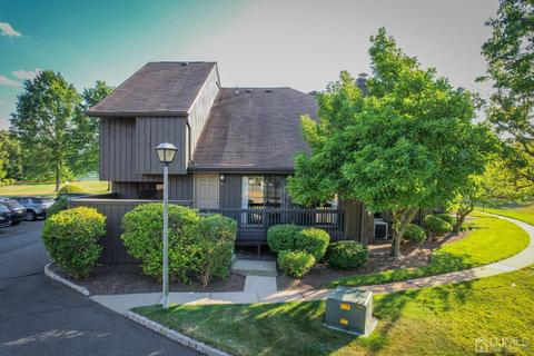 67 Westgate Dr, Edison, NJ 08820 photo 1
