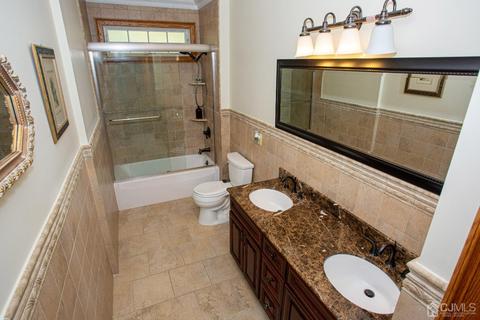 40 Coyle St, Parlin, NJ 08859 photo 21