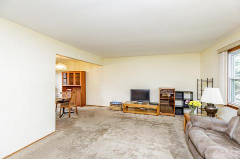 38 Marlin Ave E, Edison, NJ 08820 photo 4