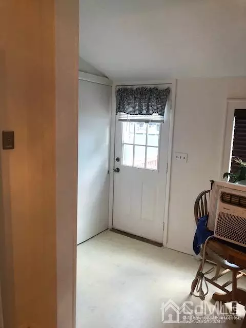 34 John St, Helmetta, NJ 08828 photo 12