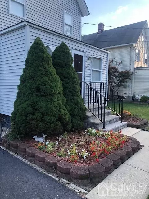 34 John St, Helmetta, NJ 08828 photo 4