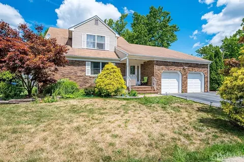 2 Lyons Ln, Edison, NJ 08820 photo 1