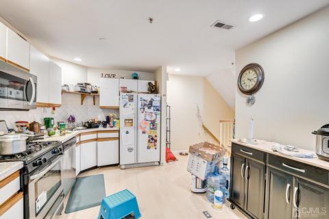 27 Edinburgh St, Edison, NJ 08820 photo 6