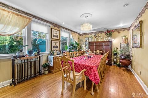 2 Mohawk Ave, Middlesex, NJ 08846 photo 5