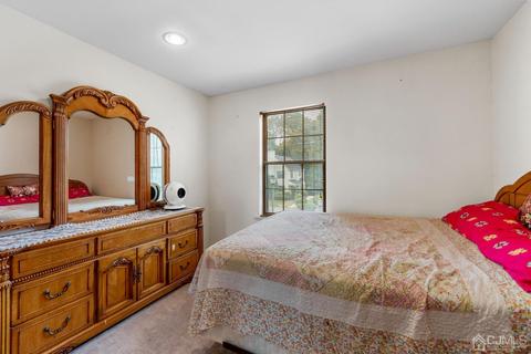 301 Maplecrest Rd, Edison, NJ 08820 photo 17