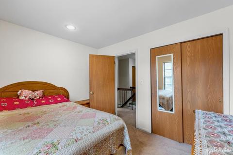 301 Maplecrest Rd, Edison, NJ 08820 photo 16