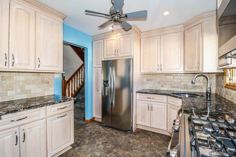 22 Hill Rd, Edison, NJ 08817 photo 5