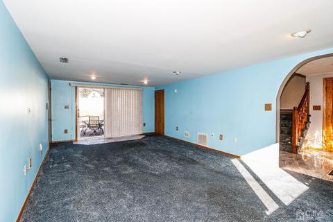 22 Hill Rd, Edison, NJ 08817 photo 2