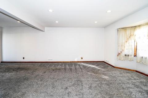 22 Hill Rd, Edison, NJ 08817 photo 11