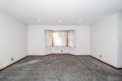 22 Hill Rd, Edison, NJ 08817 photo 12