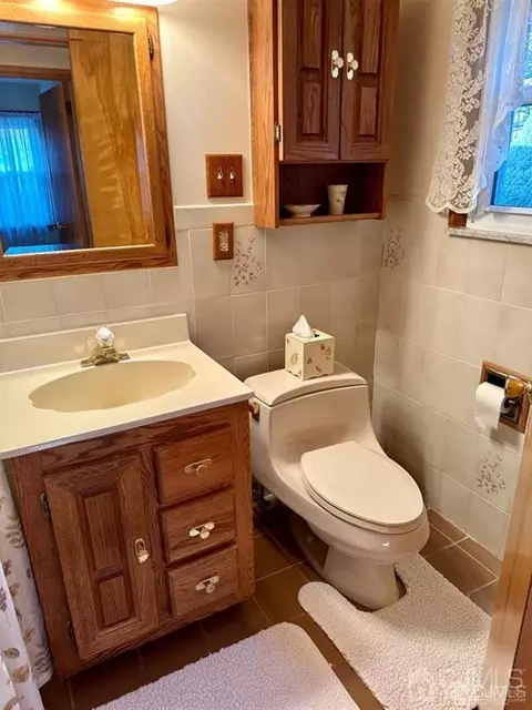 3 Flower Ct, Edison, NJ 08820 photo 8