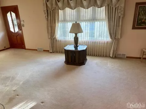 3 Flower Ct, Edison, NJ 08820 photo 5