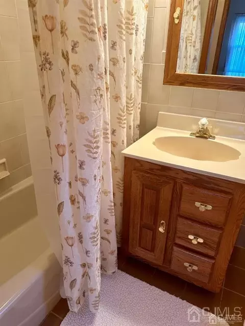 3 Flower Ct, Edison, NJ 08820 photo 9