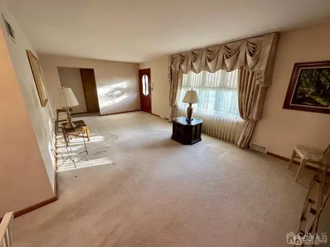 3 Flower Ct, Edison, NJ 08820 photo 6