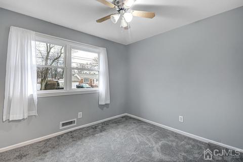 131 Third St, Middlesex, NJ 08846 photo 11