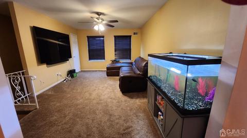 8 Hanover Sq #B, Middlesex, NJ 08846 photo 4