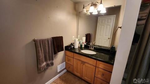 8 Hanover Sq #B, Middlesex, NJ 08846 photo 11