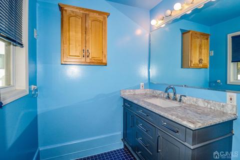 80 Calvert Ave, Edison, NJ 08820 photo 25