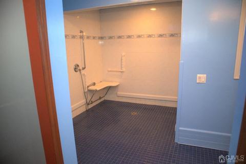 80 Calvert Ave, Edison, NJ 08820 photo 26