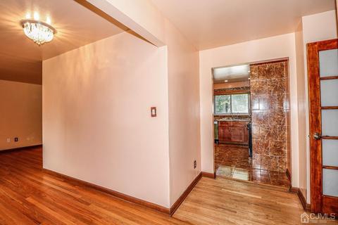 80 Calvert Ave, Edison, NJ 08820 photo 7