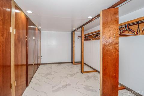 80 Calvert Ave, Edison, NJ 08820 photo 34