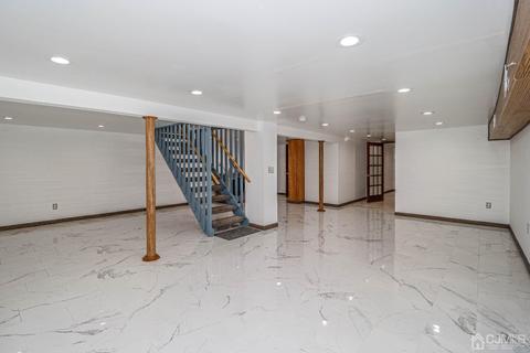 80 Calvert Ave, Edison, NJ 08820 photo 30