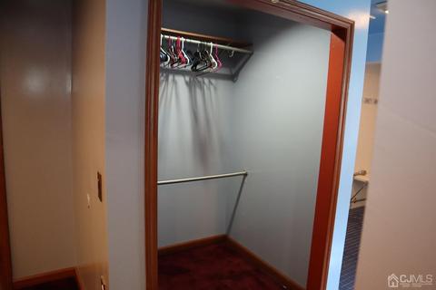 80 Calvert Ave, Edison, NJ 08820 photo 37