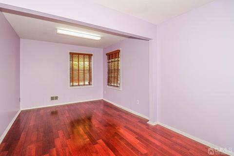 80 Calvert Ave, Edison, NJ 08820 photo 20