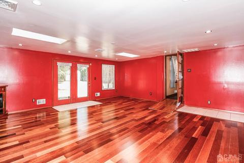 80 Calvert Ave, Edison, NJ 08820 photo 13