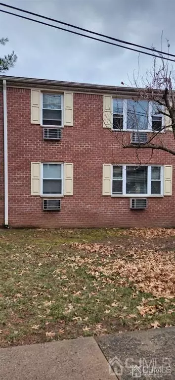 15 York Dr #1-B, Edison, NJ 08817