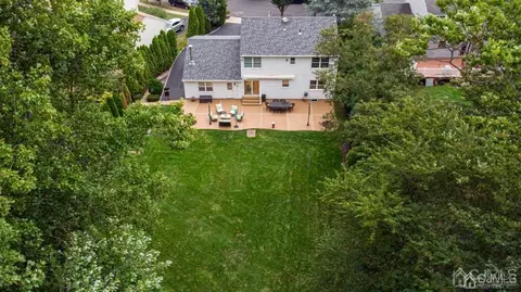 8 Singer Ct, Parlin, NJ 08859 photo 22