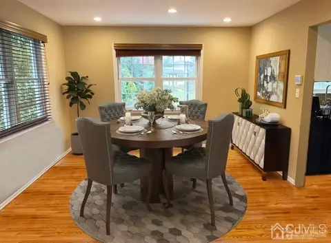 8 Singer Ct, Parlin, NJ 08859 photo 7