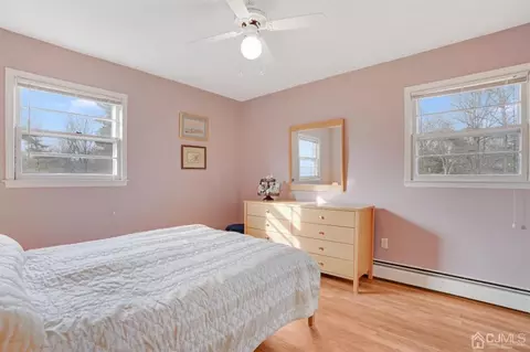 25 Ventnor Dr, Edison, NJ 08820 photo 11