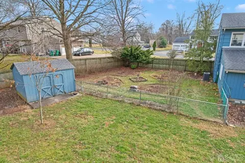 25 Ventnor Dr, Edison, NJ 08820 photo 32