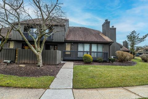 342 Westgate Dr, Edison, NJ 08820 photo 1