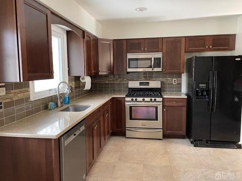 2 Winnie Ct S, Edison, NJ 08820 photo 7