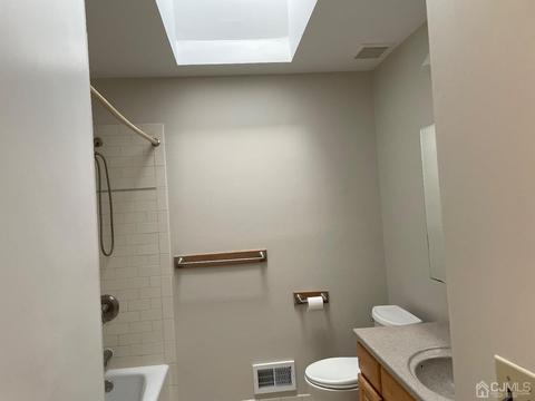 2 Winnie Ct S, Edison, NJ 08820 photo 10