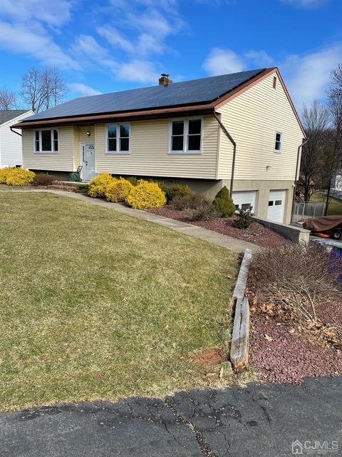 2 Winnie Ct S, Edison, NJ 08820 photo 2