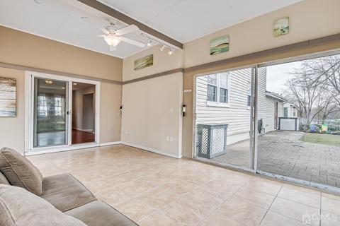 4 Hallo St, Edison, NJ 08837 photo 12