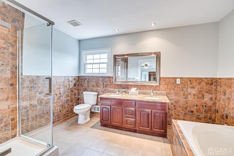 4 Hallo St, Edison, NJ 08837 photo 30