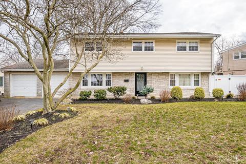 4 Hallo St, Edison, NJ 08837 photo 2