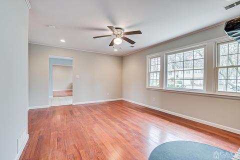 4 Hallo St, Edison, NJ 08837 photo 16