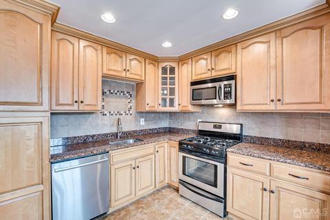 4 Hallo St, Edison, NJ 08837 photo 23