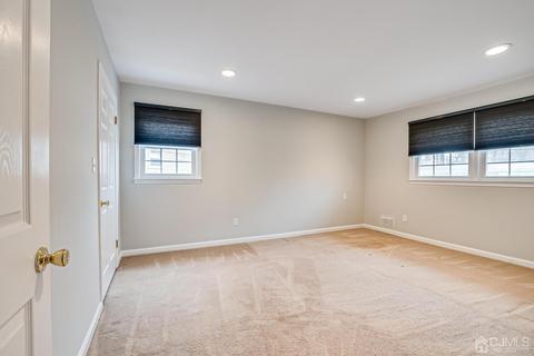 4 Hallo St, Edison, NJ 08837 photo 33