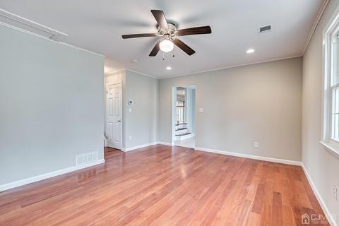 4 Hallo St, Edison, NJ 08837 photo 17