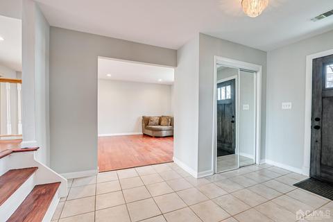 4 Hallo St, Edison, NJ 08837 photo 8