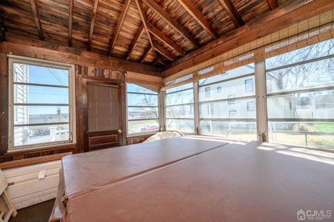 554 Cliff Rd, Sewaren, NJ 07077 photo 13