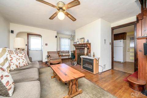 554 Cliff Rd, Sewaren, NJ 07077 photo 6
